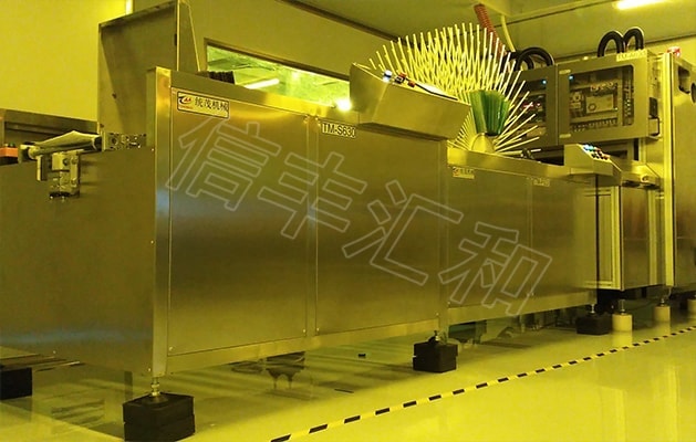 自動壓膜機